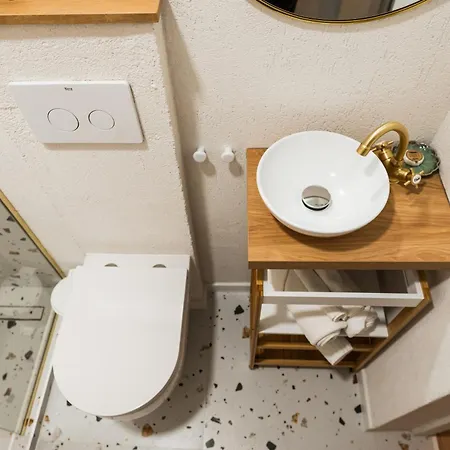 Harmonee - Retreat Apartment