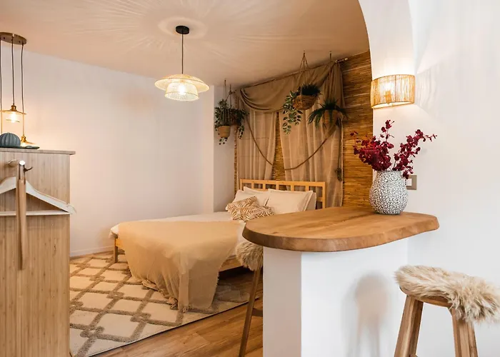 Апартаменти Harmonee - Retreat *